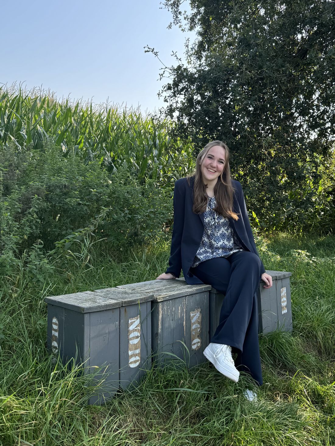 Lieke Methorst van MET EVENTS buiten op locatie